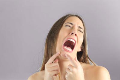 chin and jaw breakouts